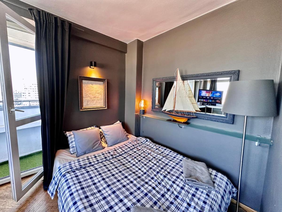 Super Apartament Grey Centrum 2X Metro Fast Wifi 300 Mbs Netflix Appletv Smarttv Spotify Panorama Miasta Βαρσοβία Εξωτερικό φωτογραφία