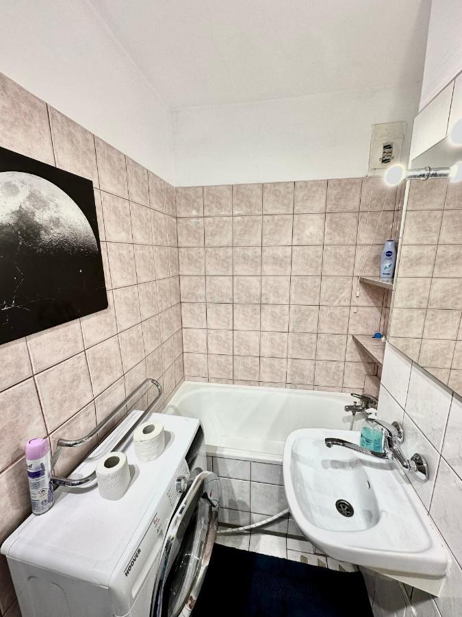 Super Apartament Grey Centrum 2X Metro Fast Wifi 300 Mbs Netflix Appletv Smarttv Spotify Panorama Miasta Βαρσοβία Εξωτερικό φωτογραφία