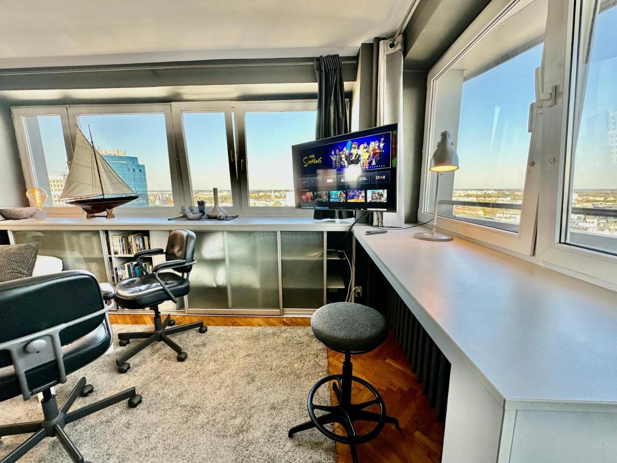 Super Apartament Grey Centrum 2X Metro Fast Wifi 300 Mbs Netflix Appletv Smarttv Spotify Panorama Miasta Βαρσοβία Εξωτερικό φωτογραφία